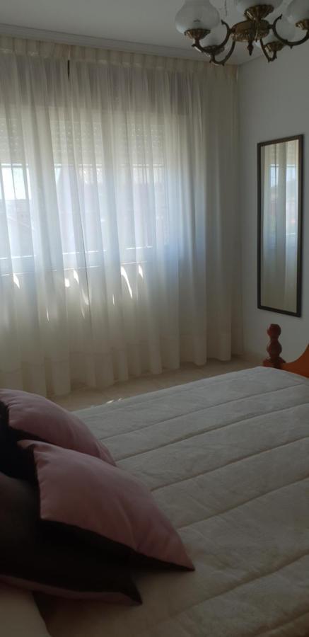 Emilia Primero Larino المظهر الخارجي الصورة